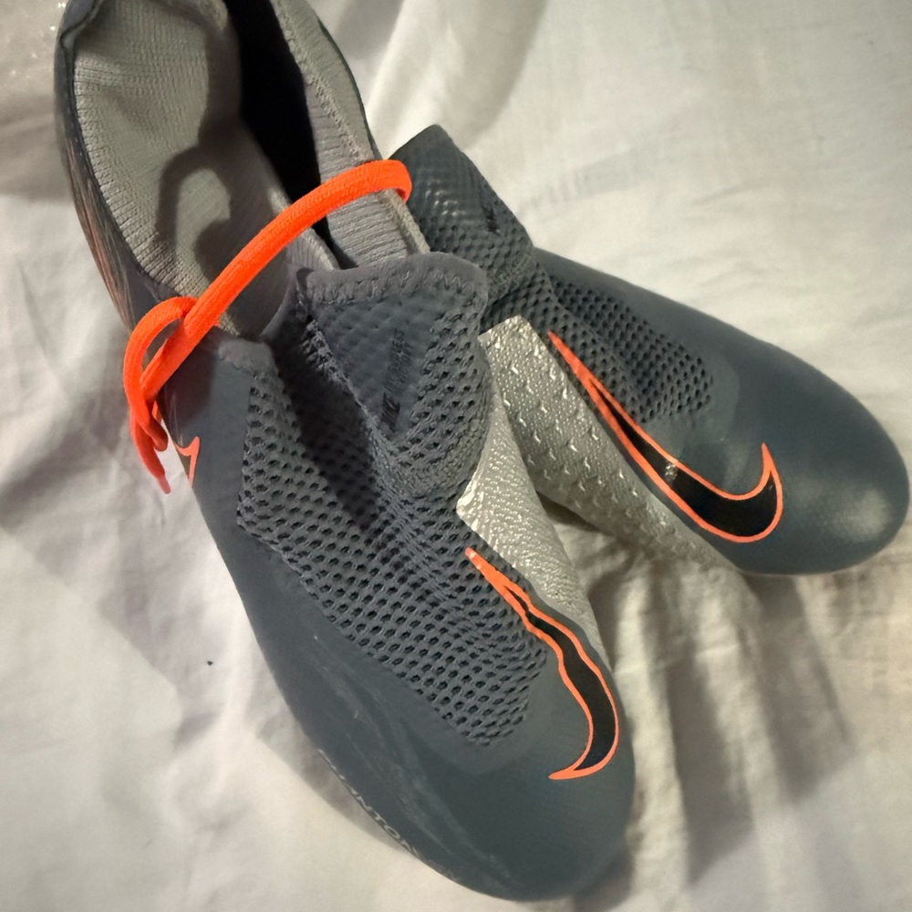 Nike Athletic Shoes in Gray and Orange